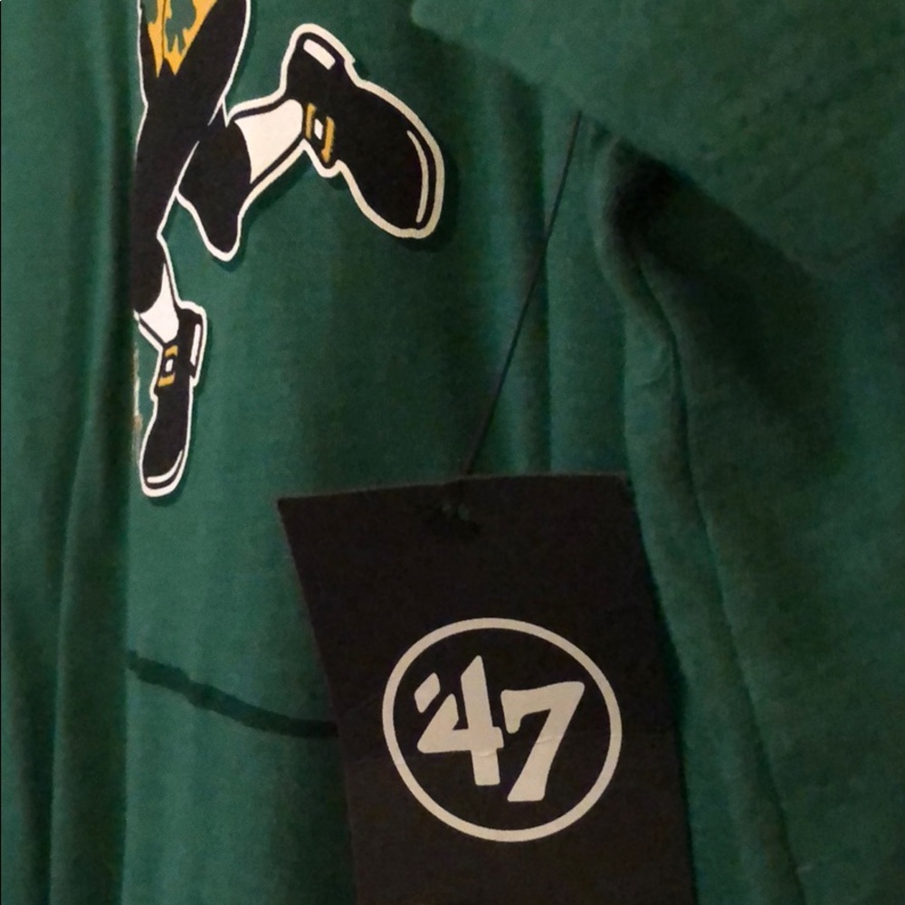 Boston Celtics Tee - Picture 3 of 5